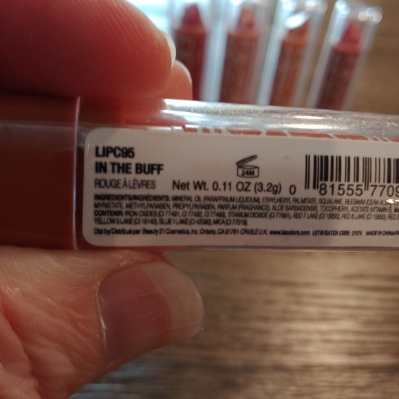 💄L.A. Colors Lip color - Picture 2 of 6